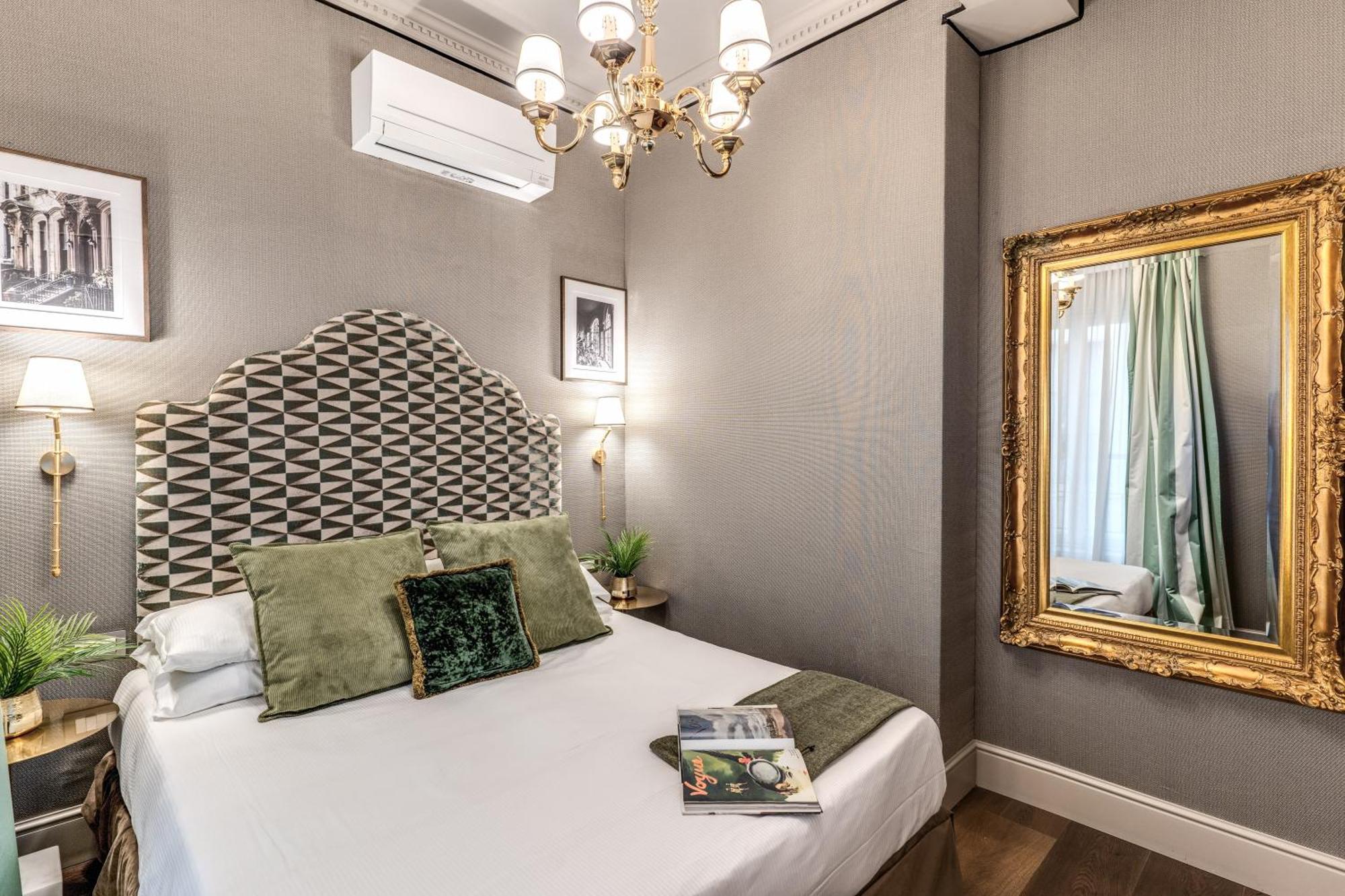 Отель Antica Residenza Del Corso Рим Экстерьер фото