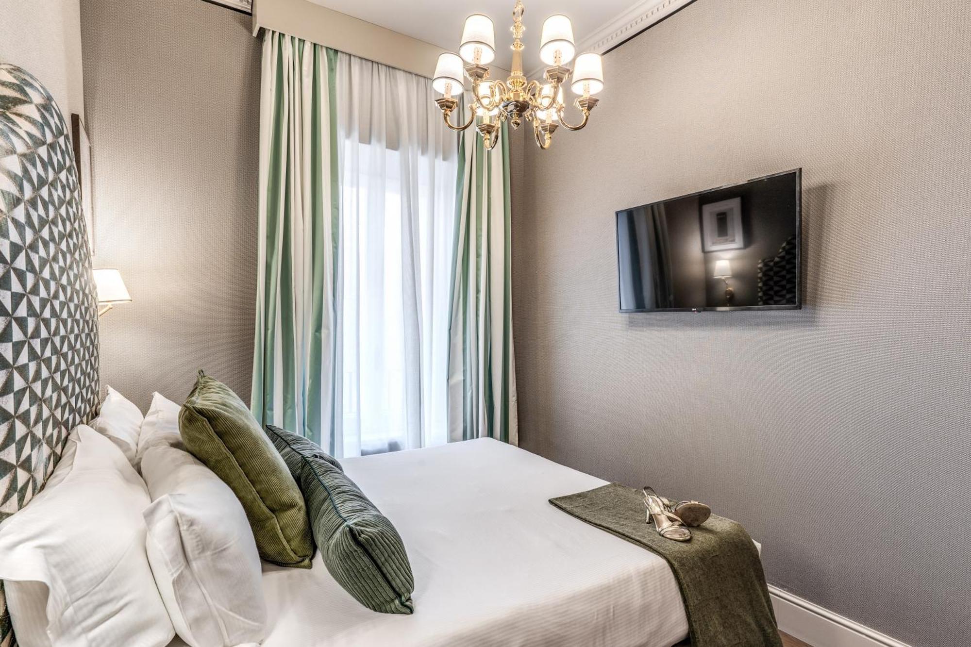Отель Antica Residenza Del Corso Рим Экстерьер фото