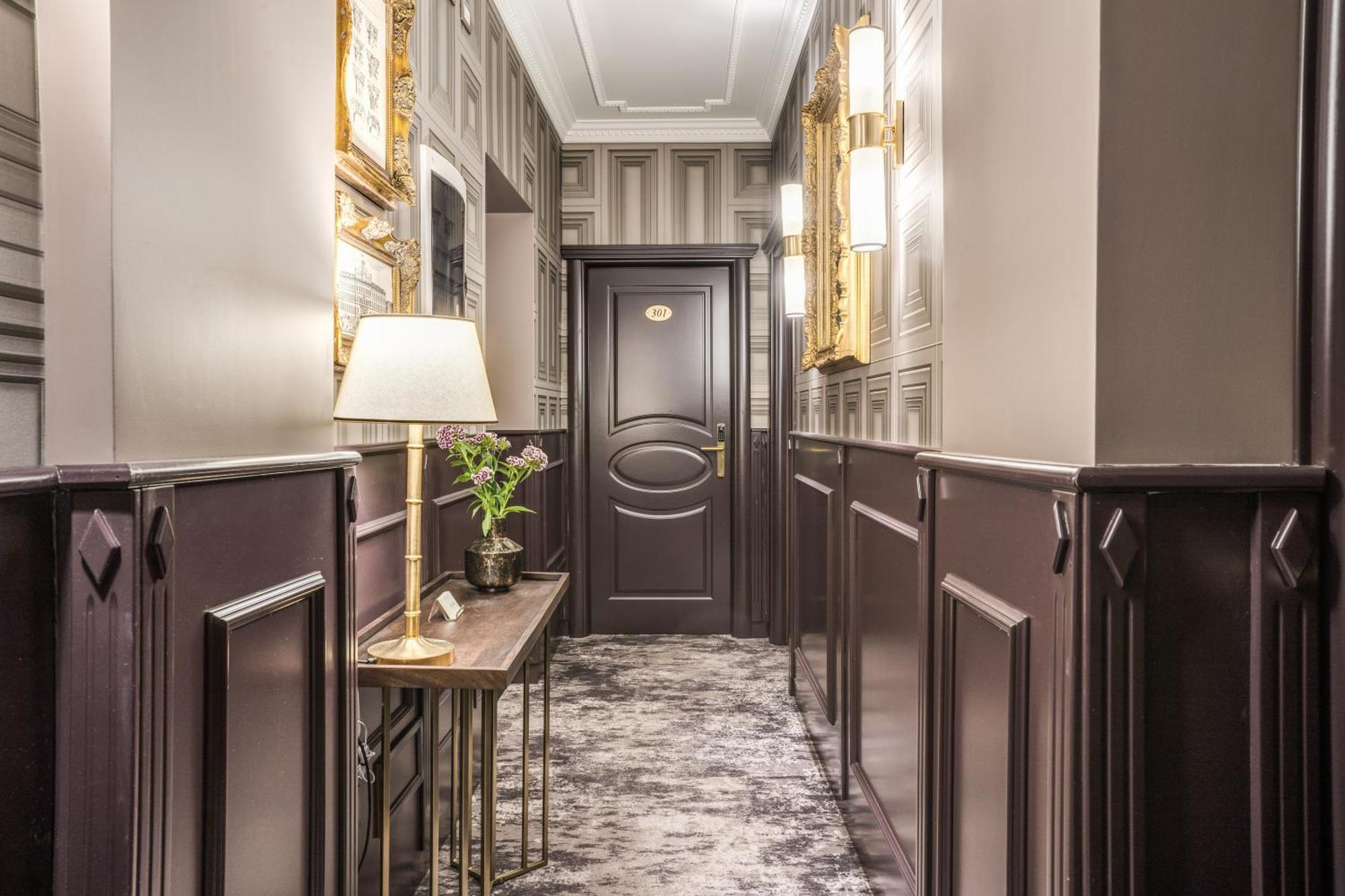 Отель Antica Residenza Del Corso Рим Экстерьер фото