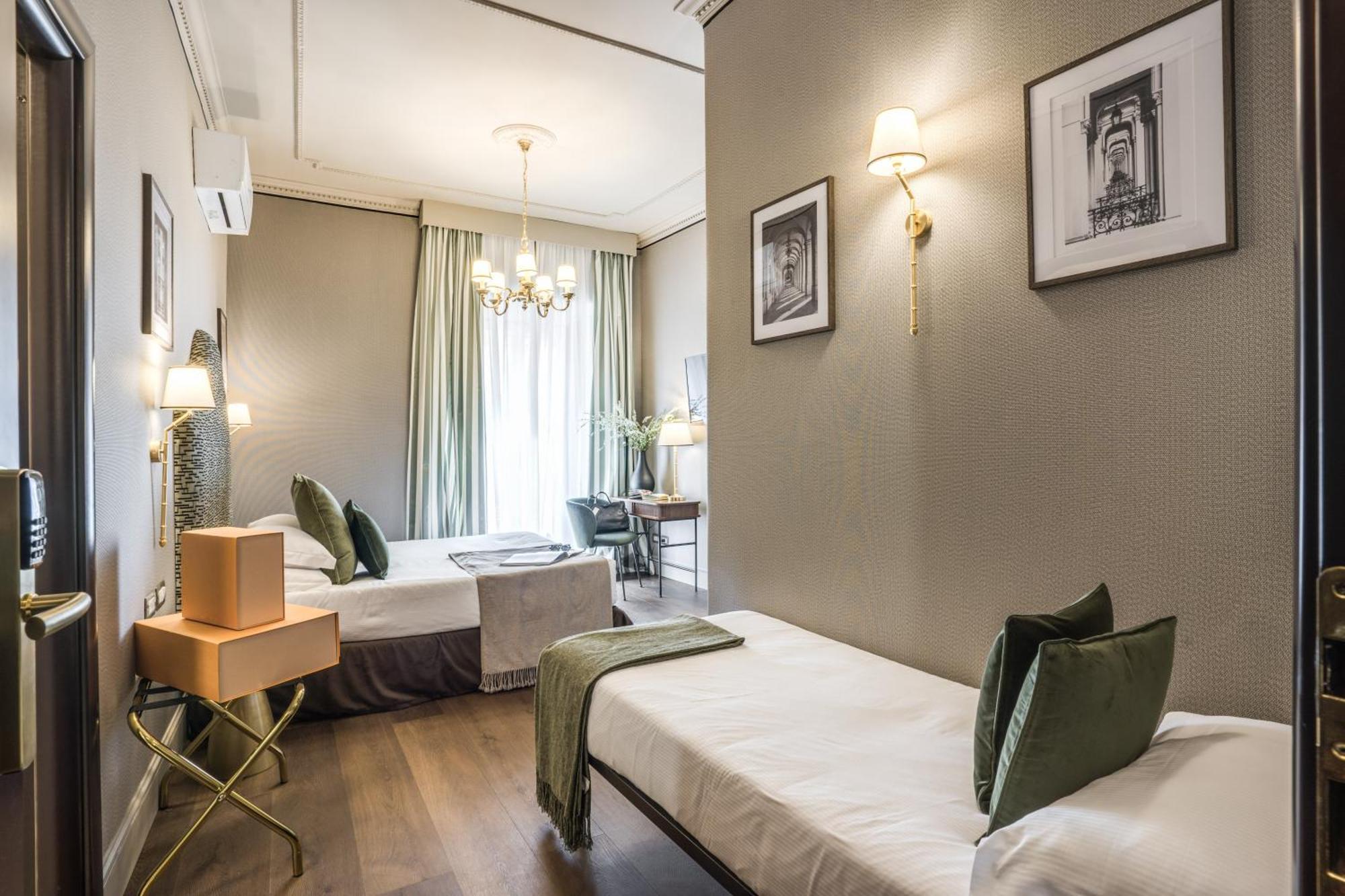 Отель Antica Residenza Del Corso Рим Экстерьер фото